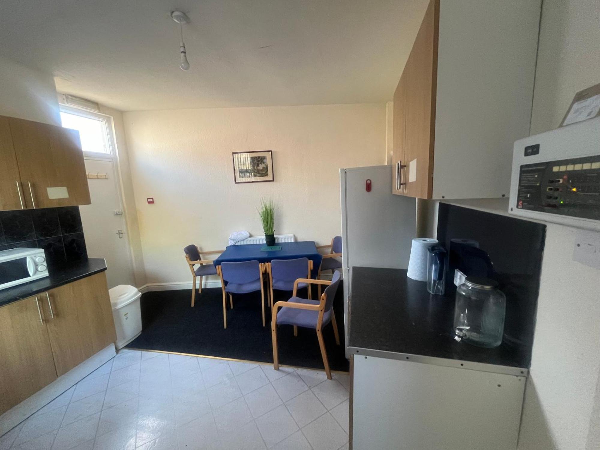 Simple Inn Wakefield Εξωτερικό φωτογραφία