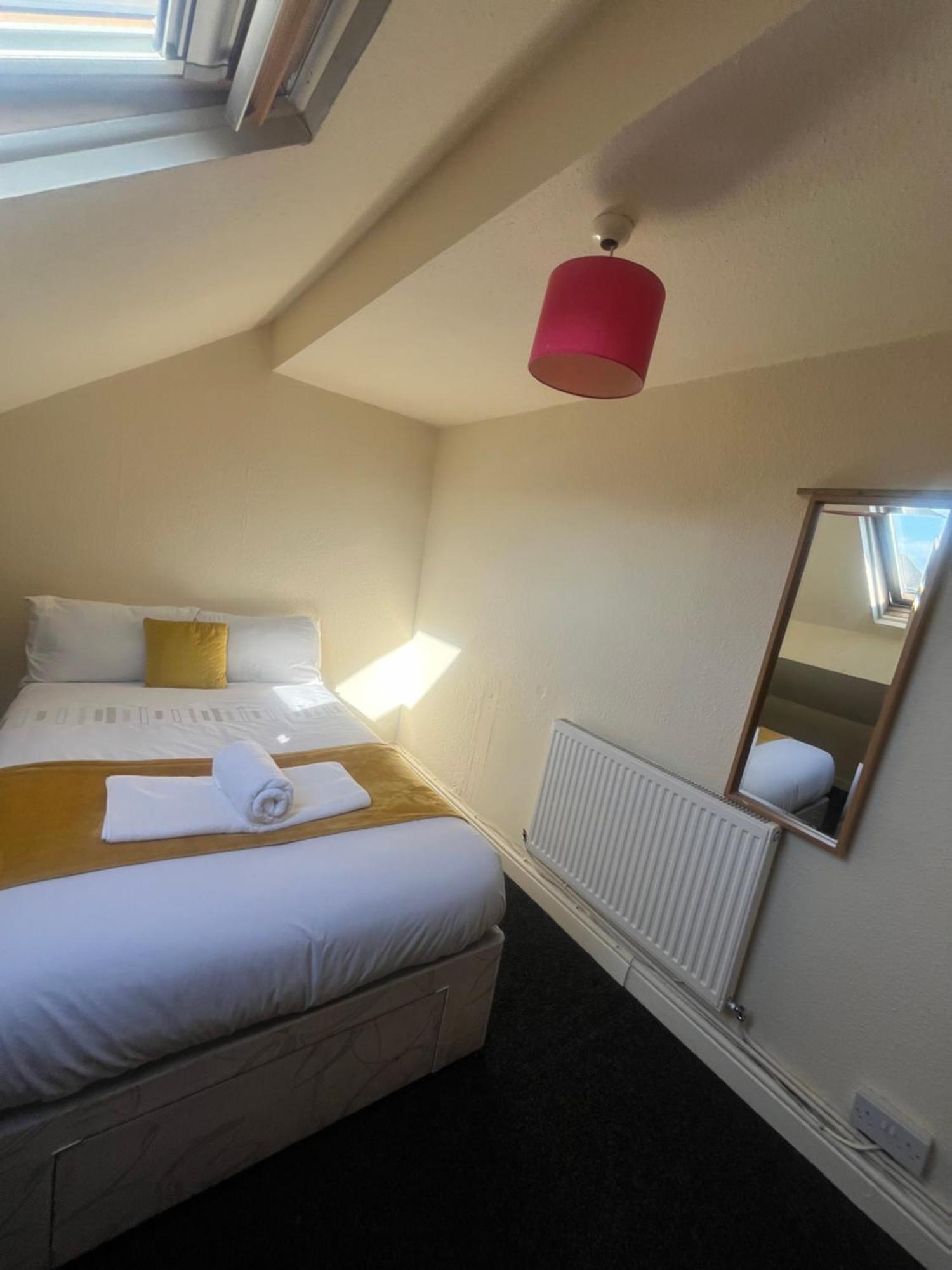 Simple Inn Wakefield Εξωτερικό φωτογραφία