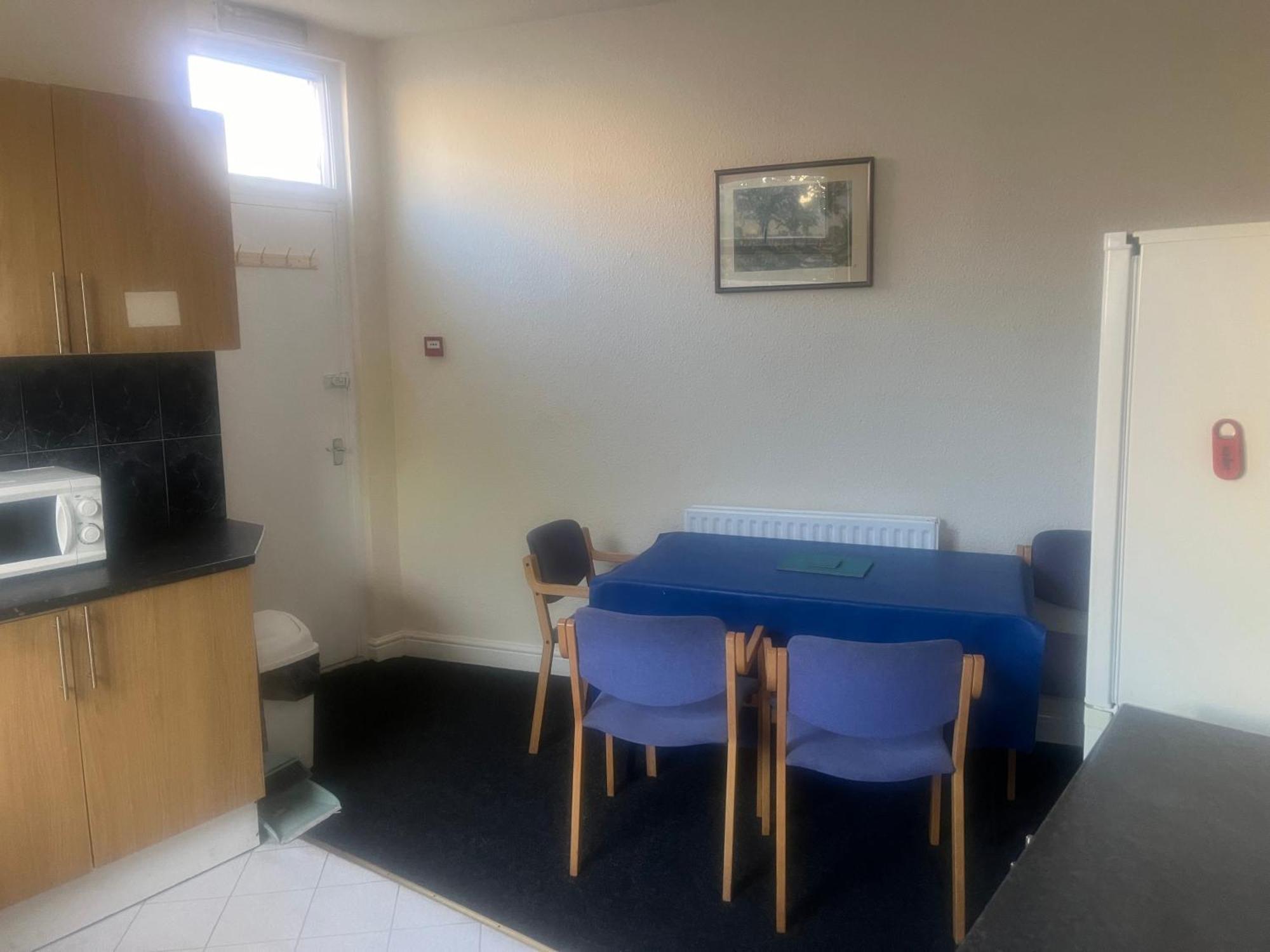 Simple Inn Wakefield Εξωτερικό φωτογραφία